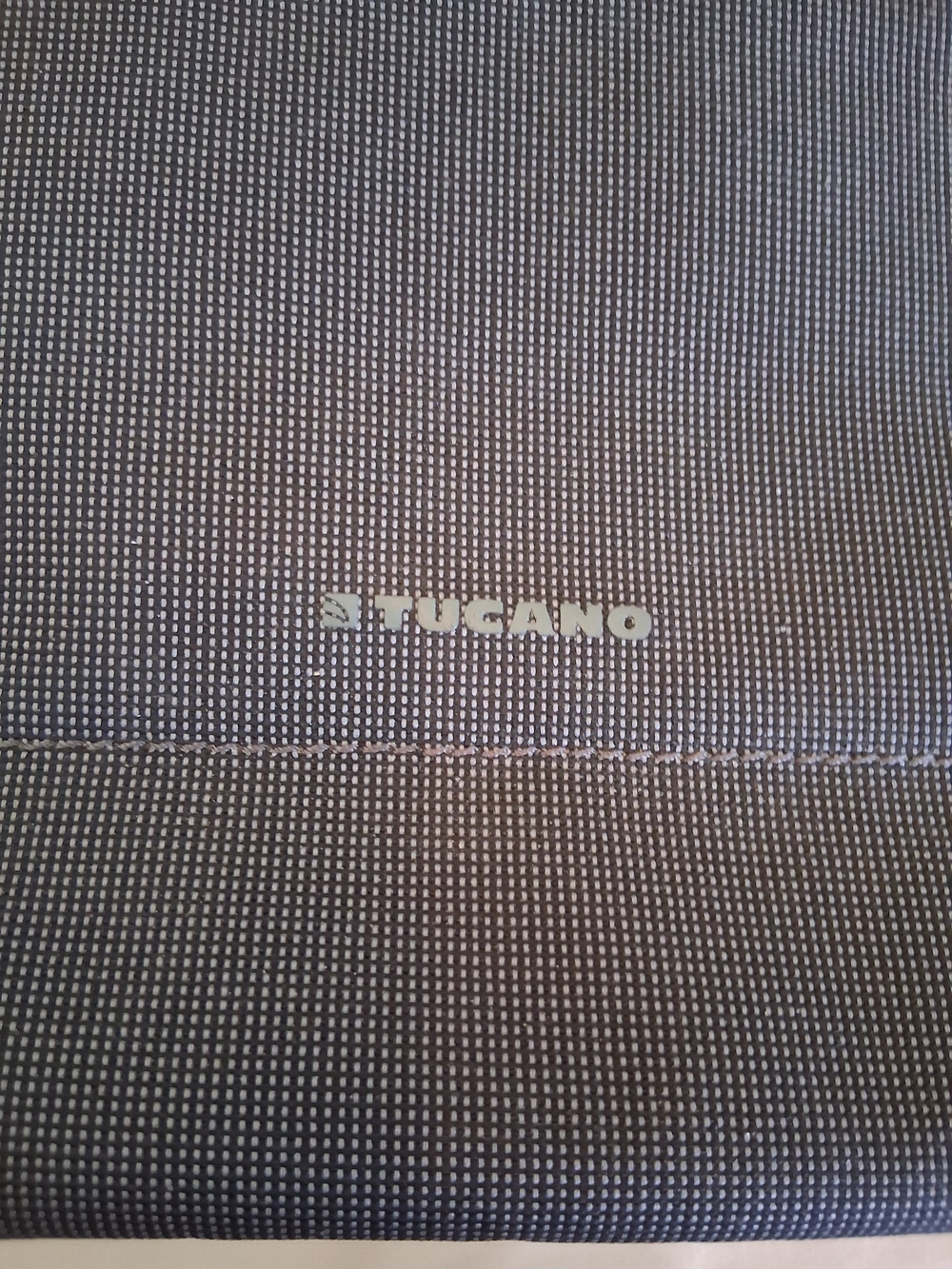 Tucano Milano Italy Dark Grey Laptop Bag W/Adjustable Shoulder Strap - Picture 5 of 7